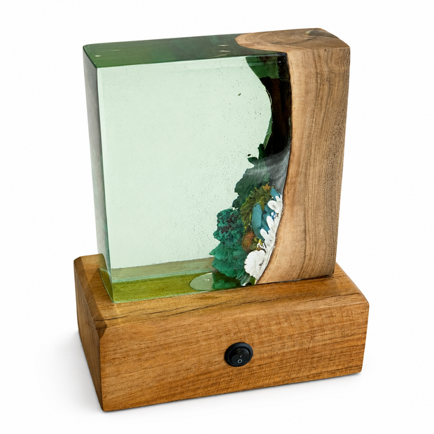 The Enchanted Forest – Wood & Epoxy Resin Table Lamp