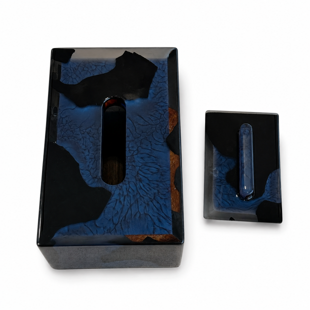 The Frost Flow – Burned Wood & Pearl-Aqua Epoxy Tissue Box
