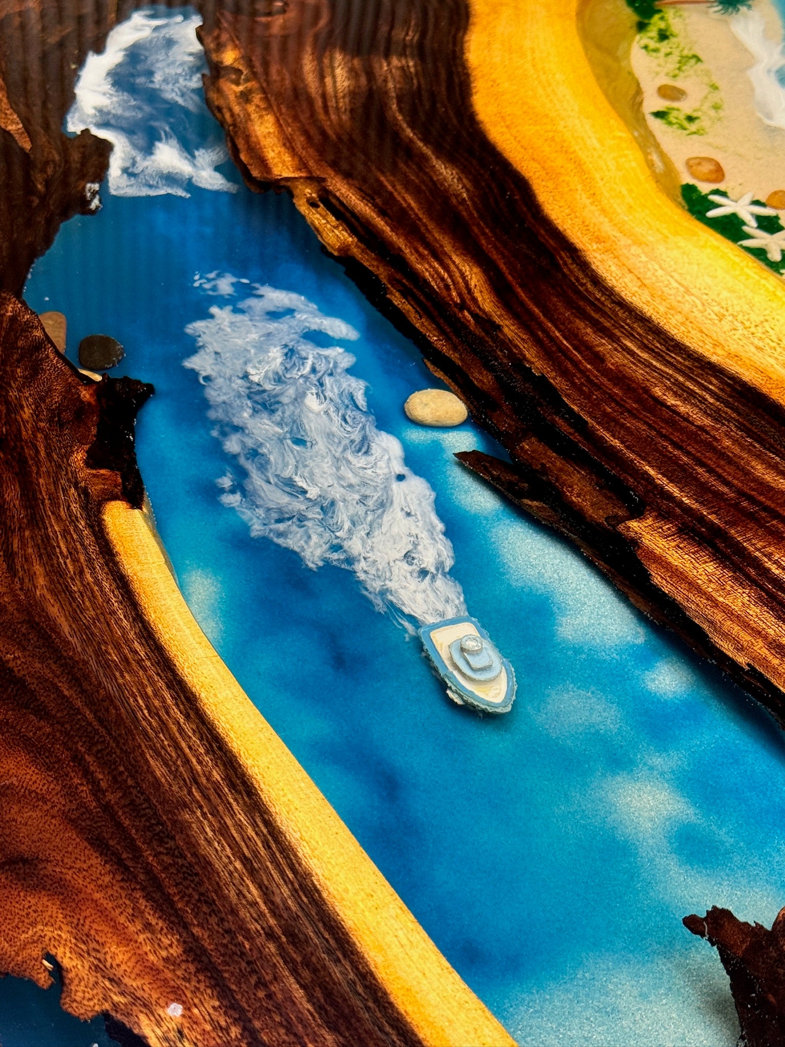 The  Suar Symphony With Epoxy Resin