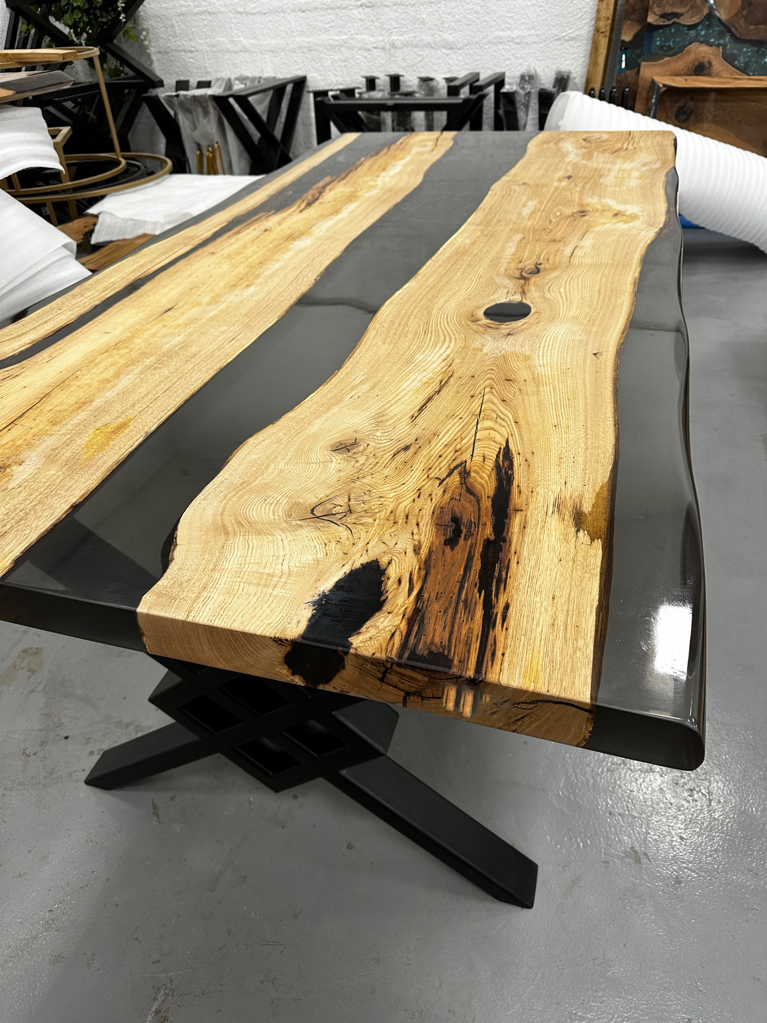 The Timeless Oak Stream | Oak Epoxy Dining Table Dubai Uae
