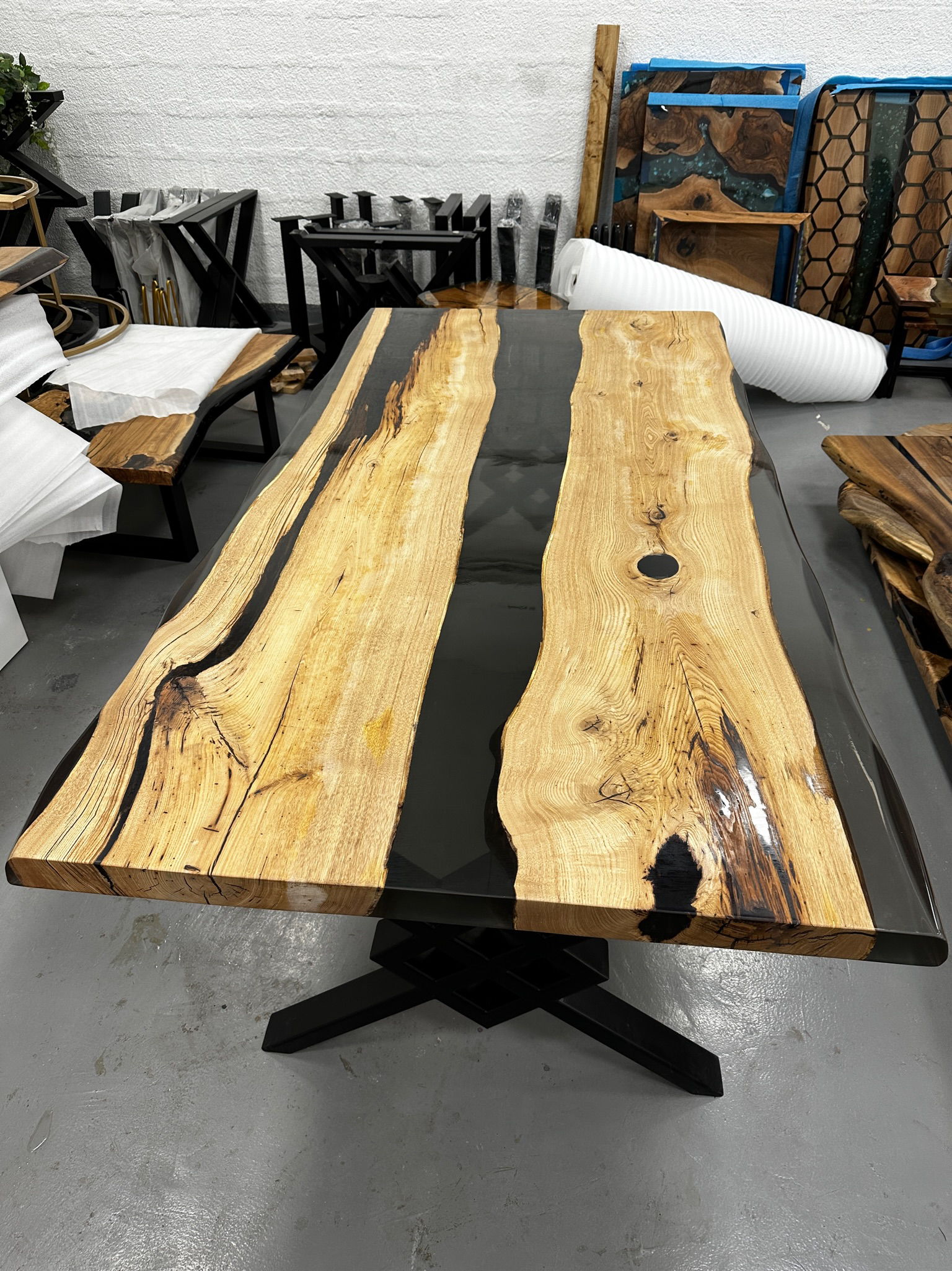 The Timeless Oak Stream | Oak Epoxy Dining Table Dubai Uae