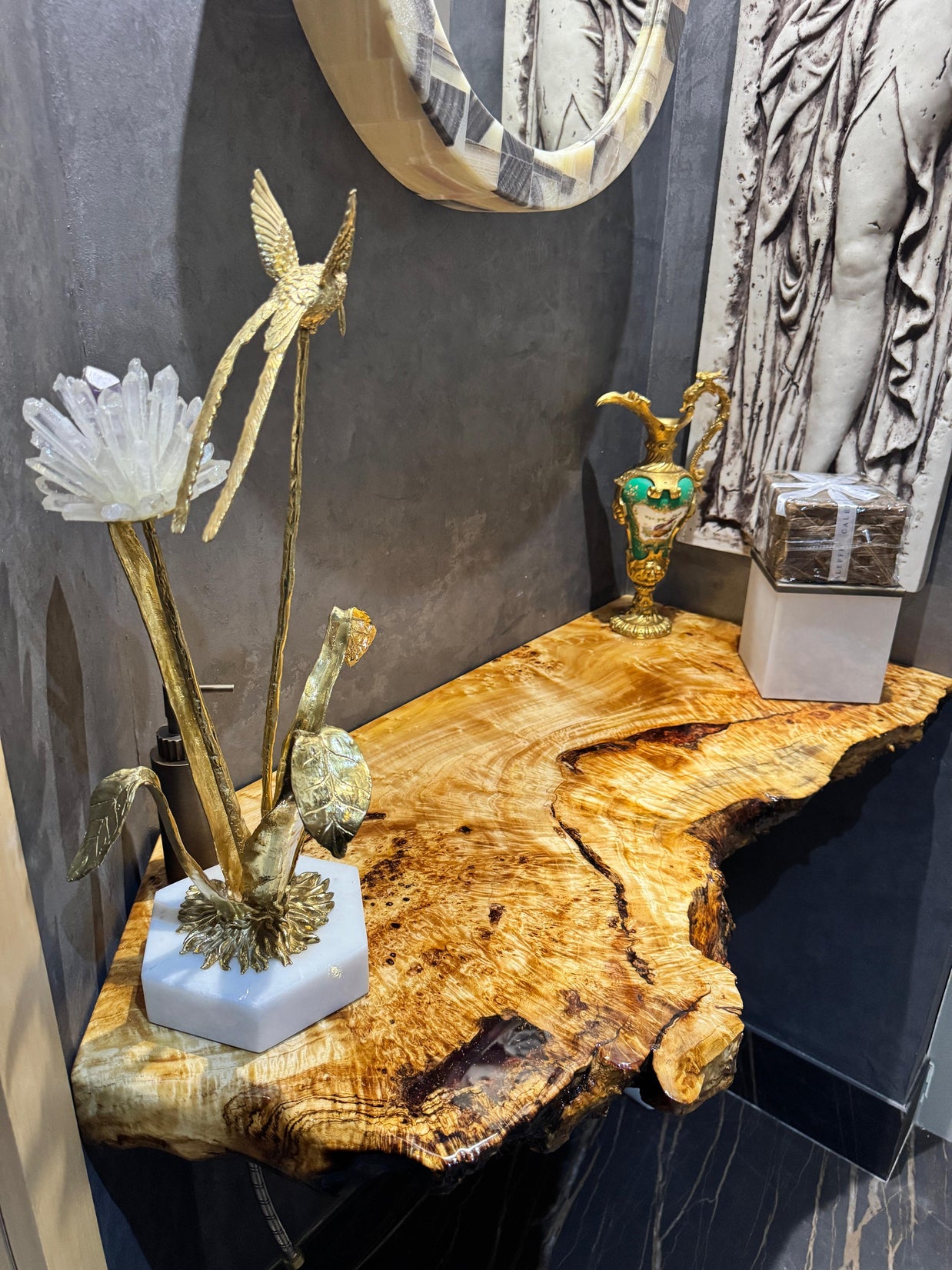 The Floating Mappa Burl